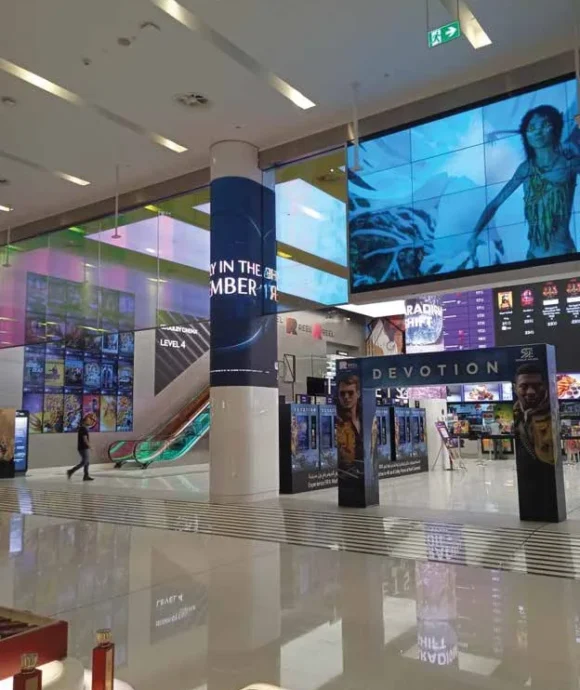 Mercato Shopping Centre, Dubai- Flexible LED Screen