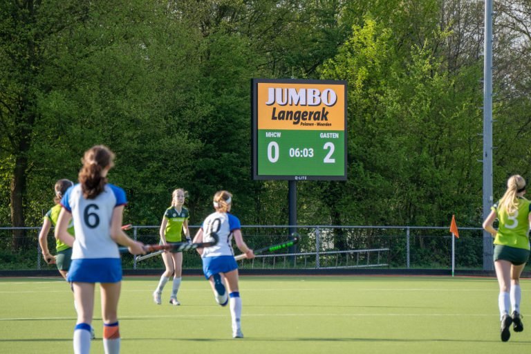 QLI Scorebord MHC Woerden 240406 CVS01489 99 lowres 768x512 1